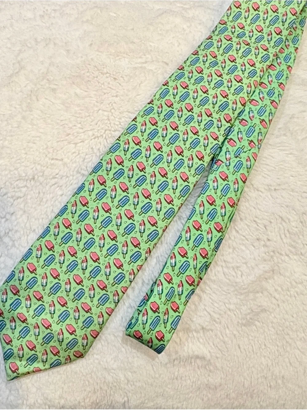 Vineyard Vines Patriotic Green Tie with Pink and Blue Popsicle Print Novelty Tie - Picture 3 of 7